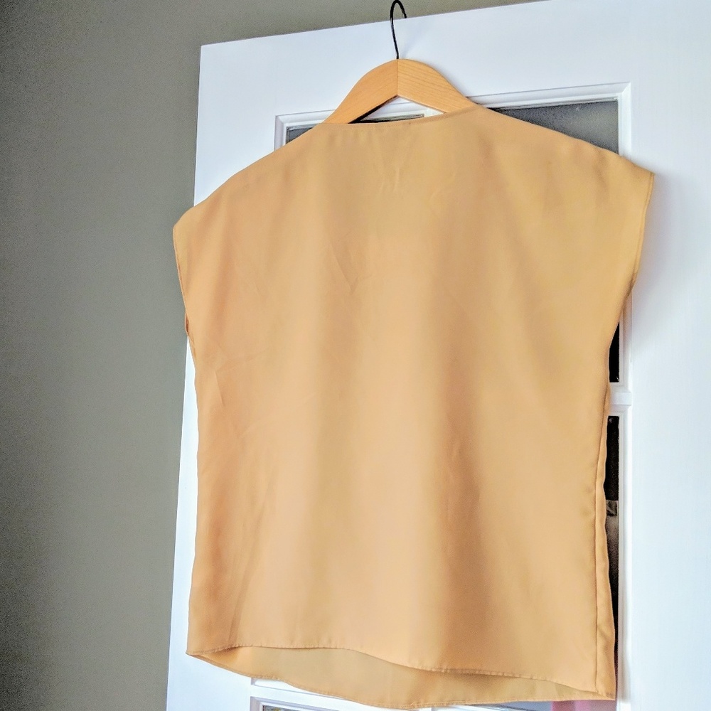 ‼️ Talbots Gold Top with Rhinestones Size XS - Picture 5 of 8